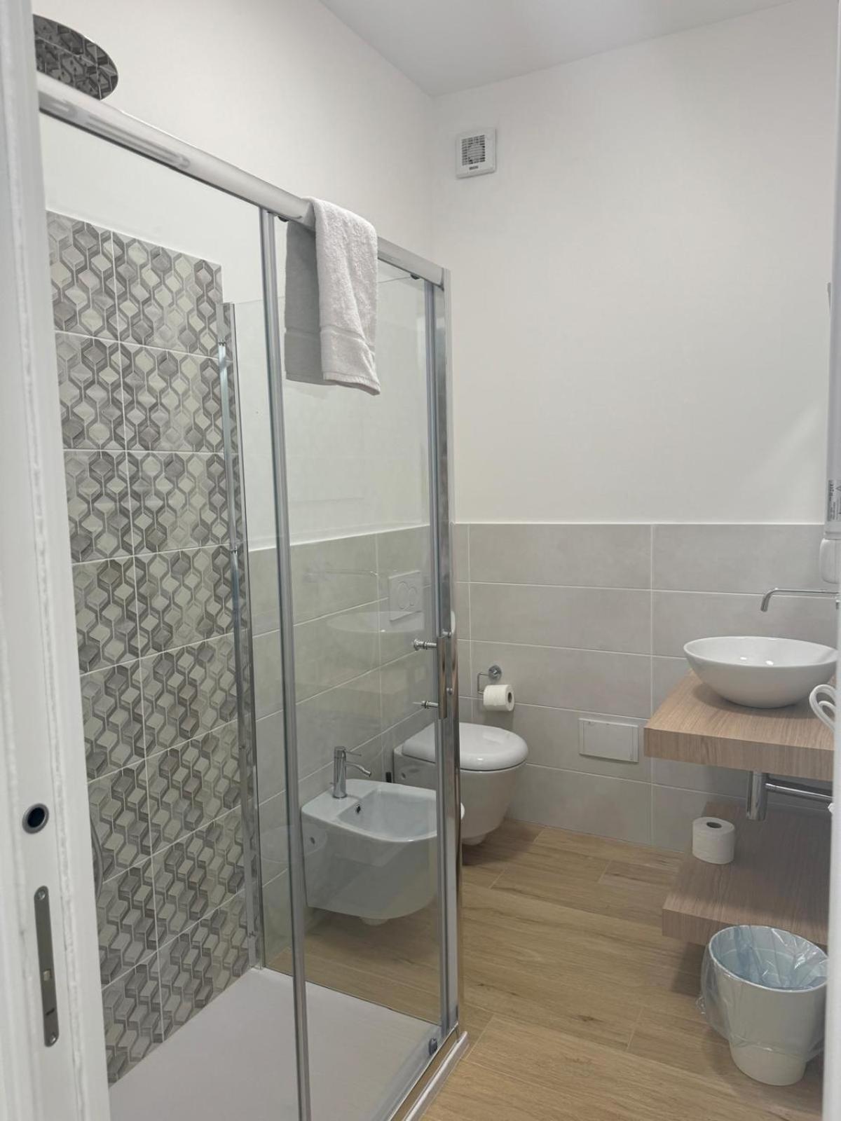 Guest House Al Porto Civitavecchia Exterior photo